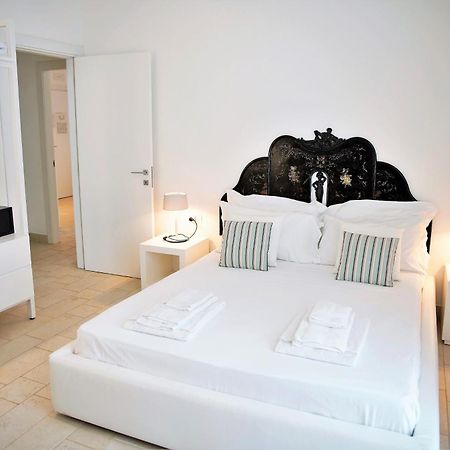 Castello Tafuri Hotel Portopalo Di Capo Passero Ngoại thất bức ảnh