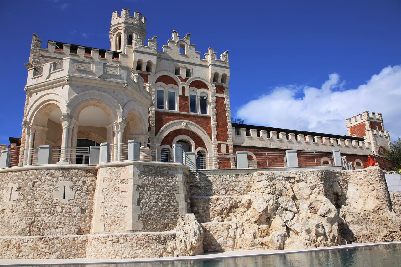 Castello Tafuri Hotel Portopalo Di Capo Passero Ngoại thất bức ảnh